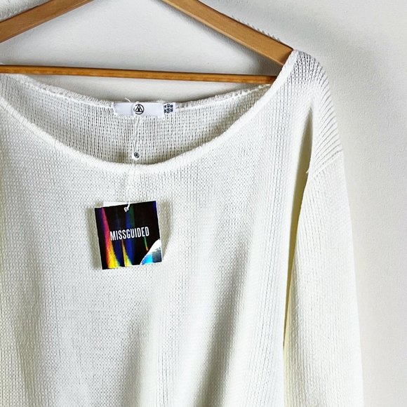 2/$14 NWT Missguided Cropped Bell Sleeved Sweater - Picture 5 of 6